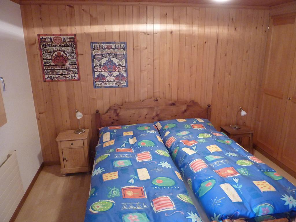 Chalet Aebnetbode Gstaad Værelse billede
